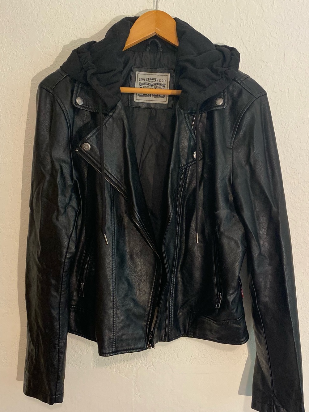 Levi's Black Faux Leather Hooded Moto Jacket Women’s Size XL EUC Vegan Leather